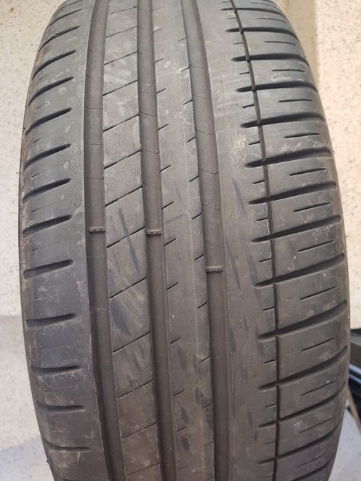 Pneu Michelin Pilot Sport 3 235/45 ZR 19