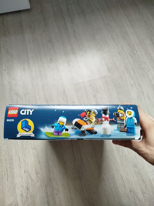 LEGO 60235 City Kalendarz adwentowy