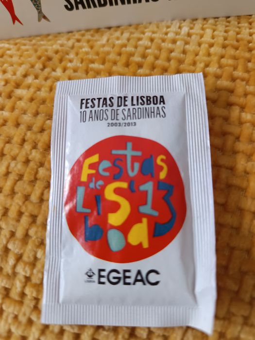Coleção completa de 42 pacotes de açúcar SICAL – Edição Exclusiva "10 Anos de Sardinhas – Festas de  Lisboa