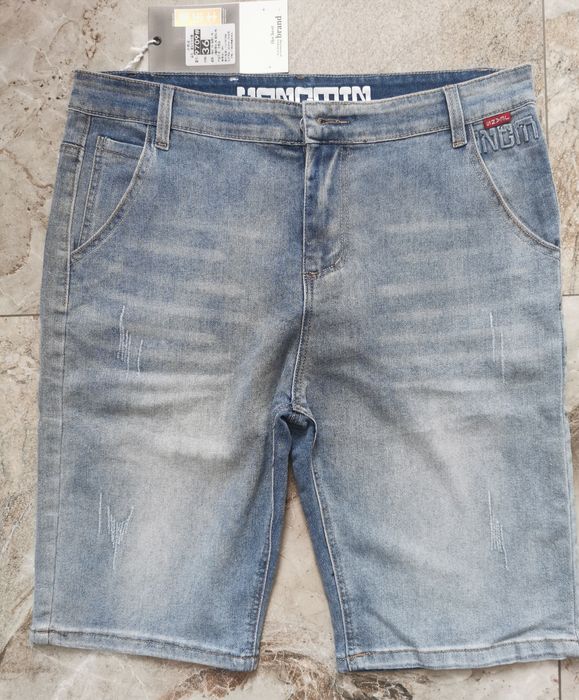 Шорты джинсовые.