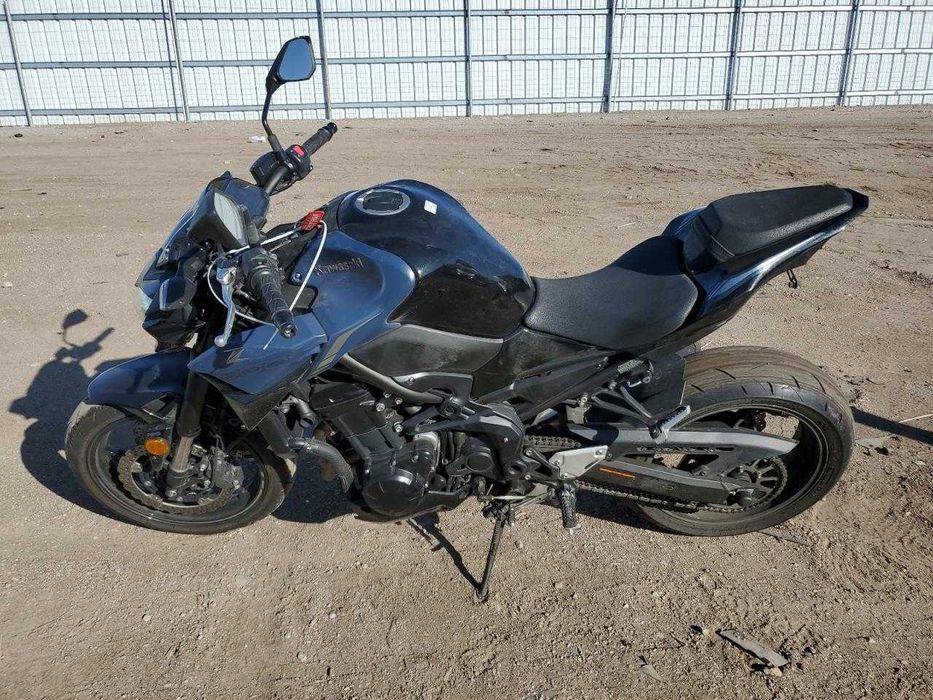 Kawasaki Z900 Кавасакі 2022