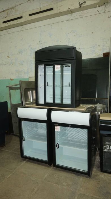 Барный холодильник Витрина для десертов Куб Умка Рэтро Морозилка