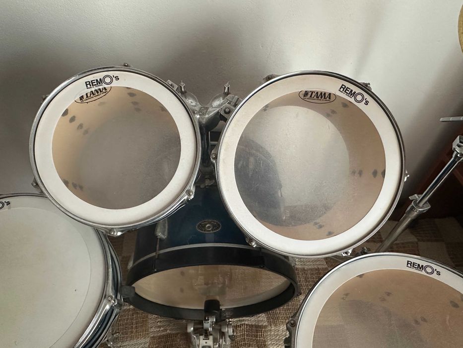 Vendo bateria completa com acessórios – marcas de qualidade