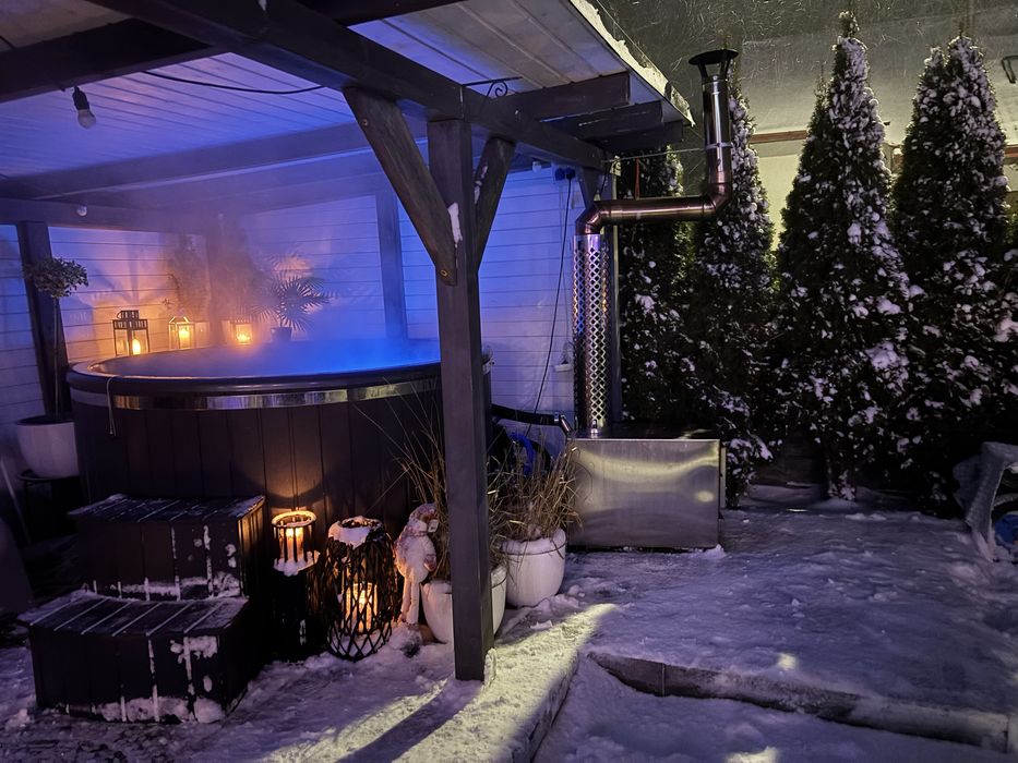 Maj, Wiosna nad morzem Domki ogrzewane  Władysławowo BaliaJacuzzi