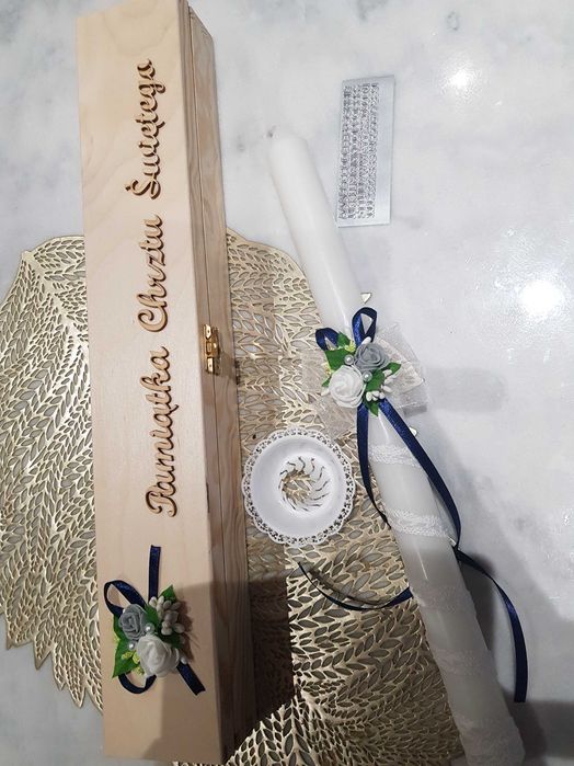 Zestaw do chrztu dla chlopca świeca pudełko okapnik