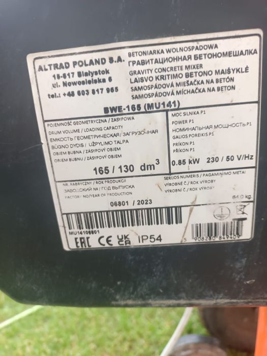 Betoniarka wolnospadowa