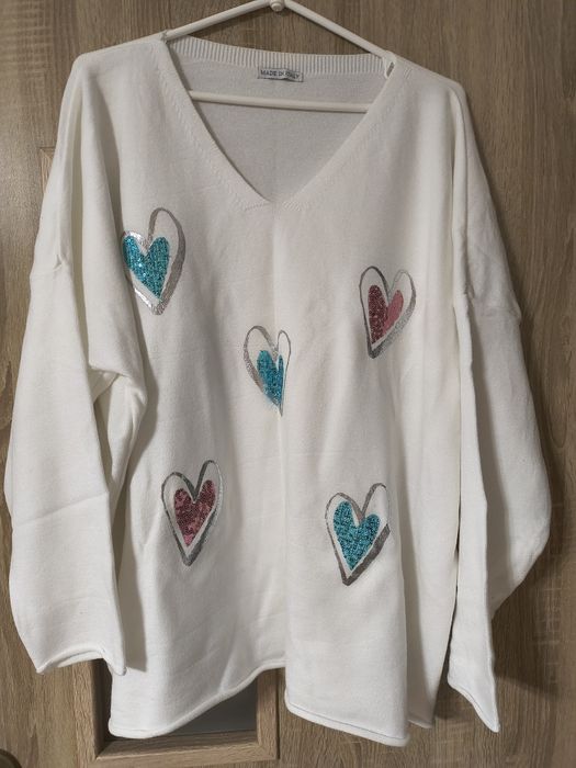 Włoski sweter serca oversize