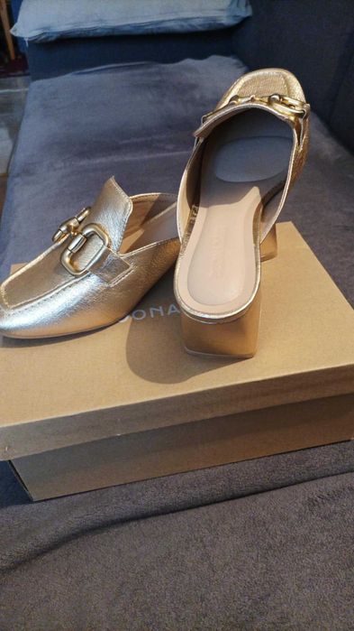 Klapki damskie, złote, nowe rozmiar 37.