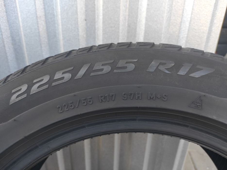 Шини 225/55r17  Pirrelli