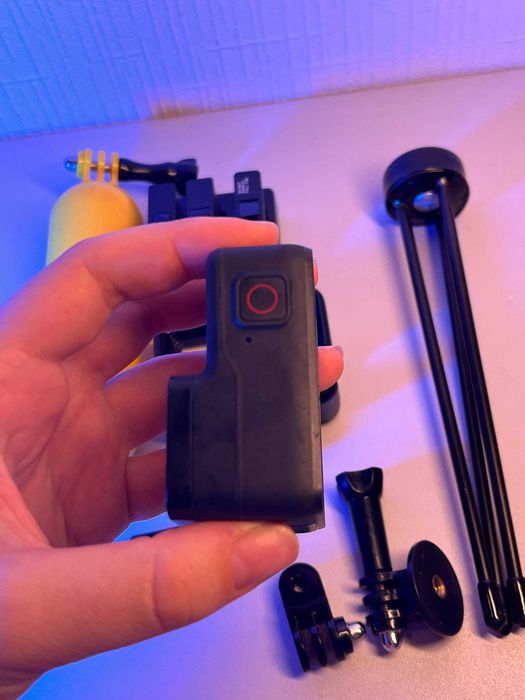 Екшн-камера GoPro HERO 7 Black з трьома акумуляторами