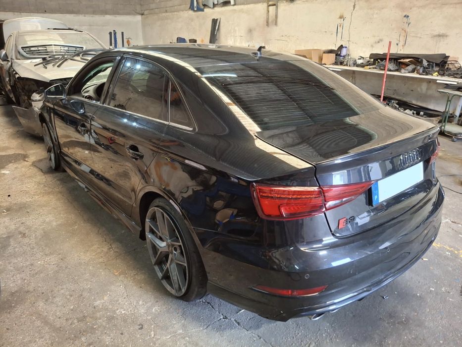 Audi S3 8V2 Limousine 310cv