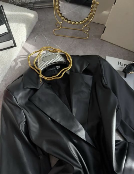 Шкіряний піджак