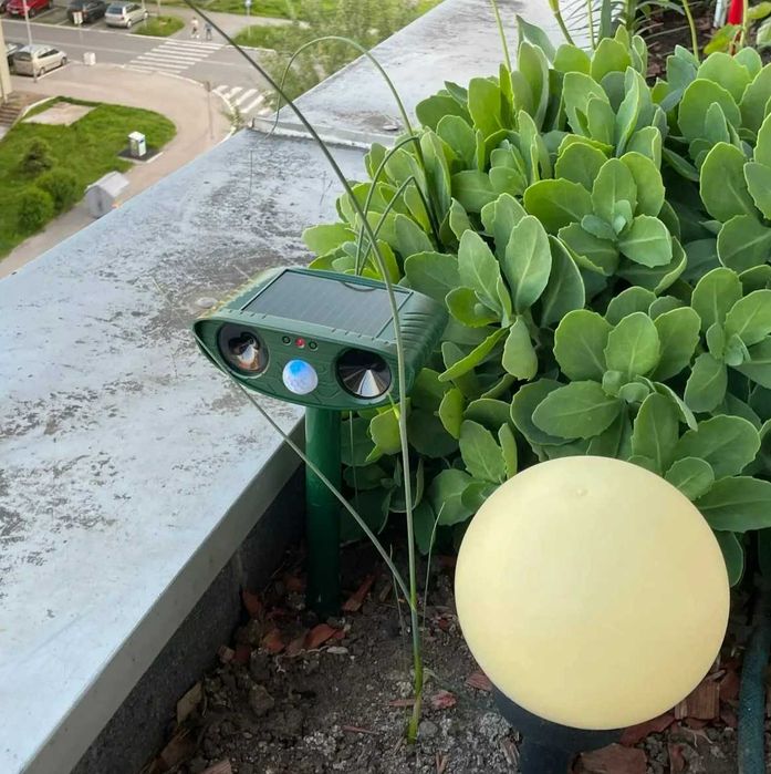 Ultrasonic Садовий вуличний ультра відлякувач собак та шкідників отпугиватель