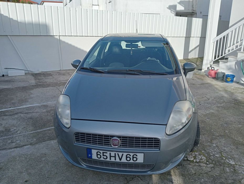 Fiat Grande Punto 1.2 Gasolina | 2009 | 5 portas | Ar Condicionado
