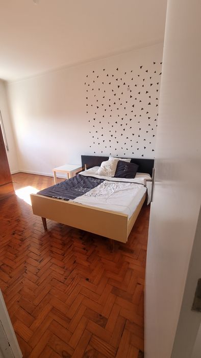 Vaga em apartamento  T3.. somos 2 rapazes