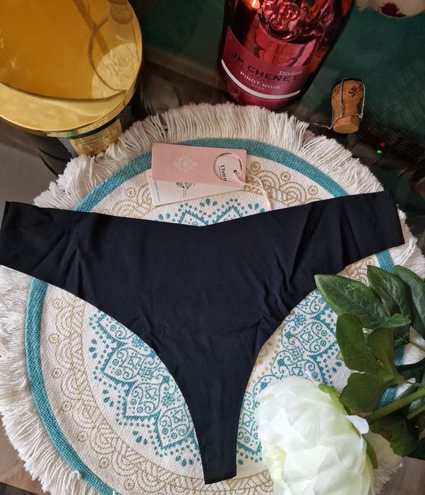 Komplet 4  szt damskie stringi bezszwowe, wysoki stan.