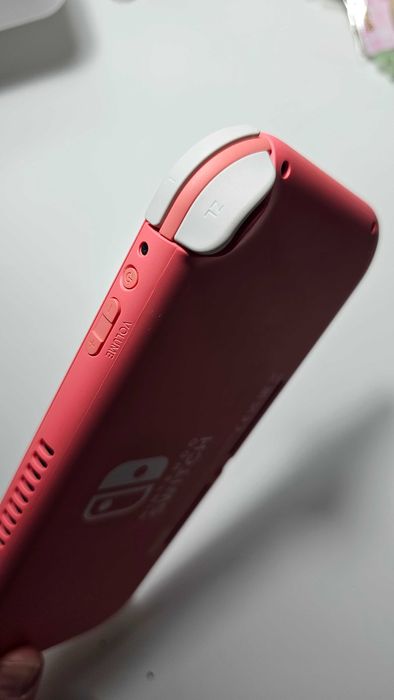 Nintendo switch lite coral
