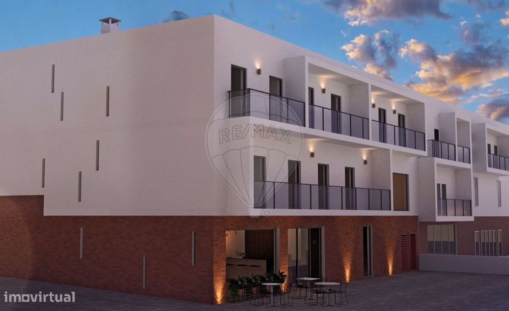 Apartamento T2 para venda — Lagoa E Carvoeiro, Faro