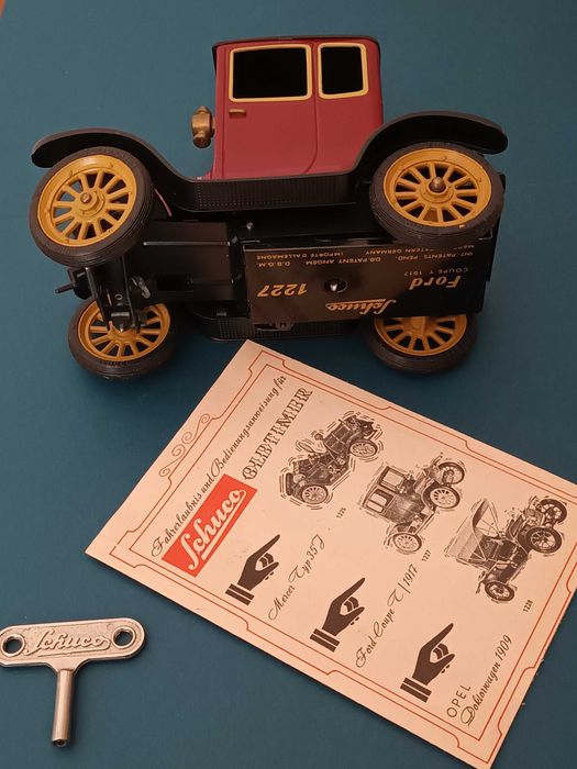 Brinquedo Schuco Ford T