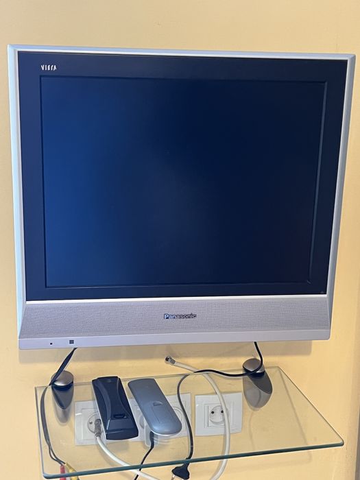 Телевізор Panasonik LCD TV