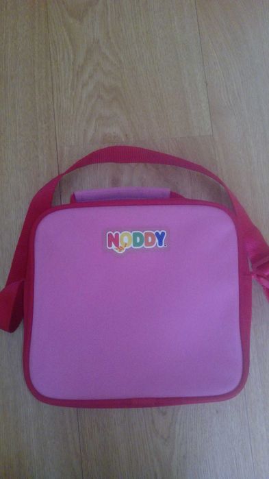 Lancheira Noddy rosa