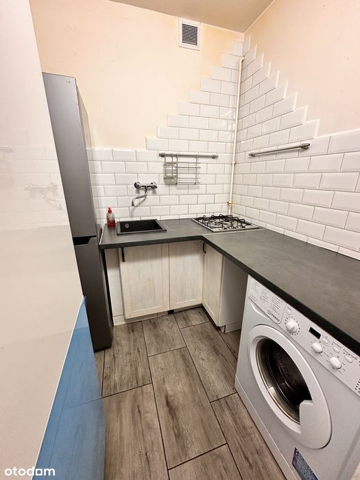 Bezpośrednio Dwa pokoje Metro K.Janusz