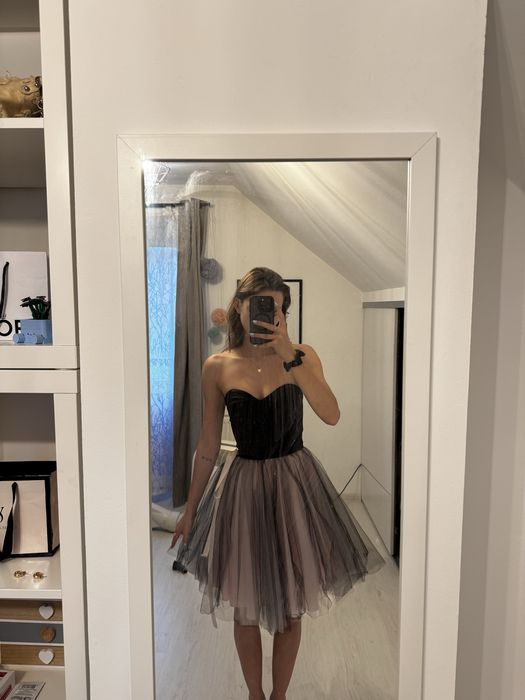 Sukienka tiulowa gorsetowa wesele bal studniówka princesska