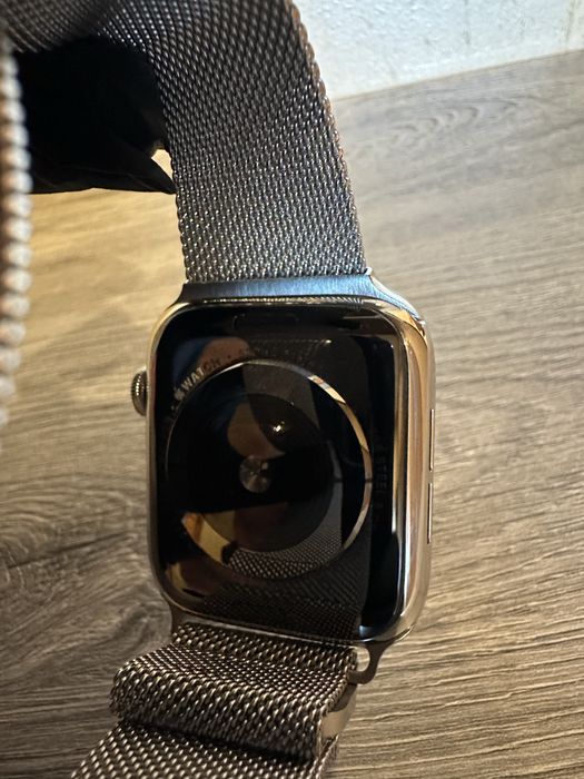 Apple Watch Series 5 GPS + Cellular 44 mm Stainless Steel Silver