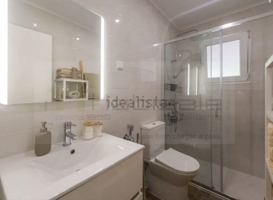Apartamento T2 — Rua Eça de Queiroz, Estação de Agualva-Cacém, Sintra