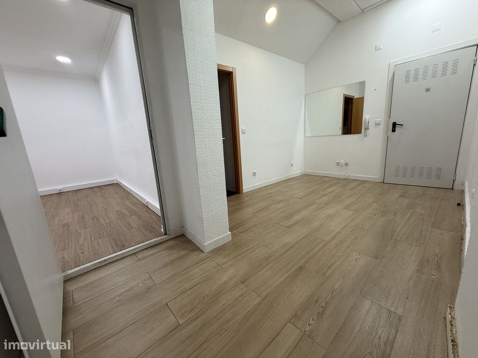 Espaço comercial Avenidas novas central Escritório/Atelier/Gabinete