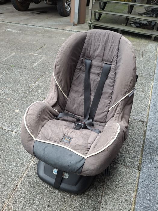 Cadeira Auto c/ Isofix grupos 1-2-3