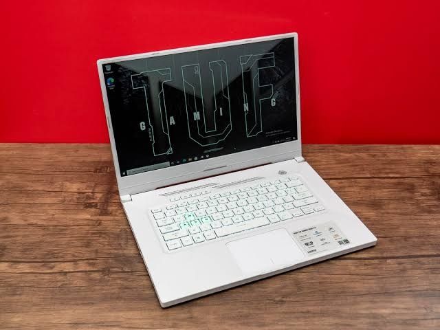 Portátil gaming Asus tuf dash f15