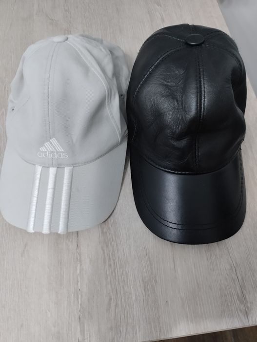 Czapki męskie dwie sztuki