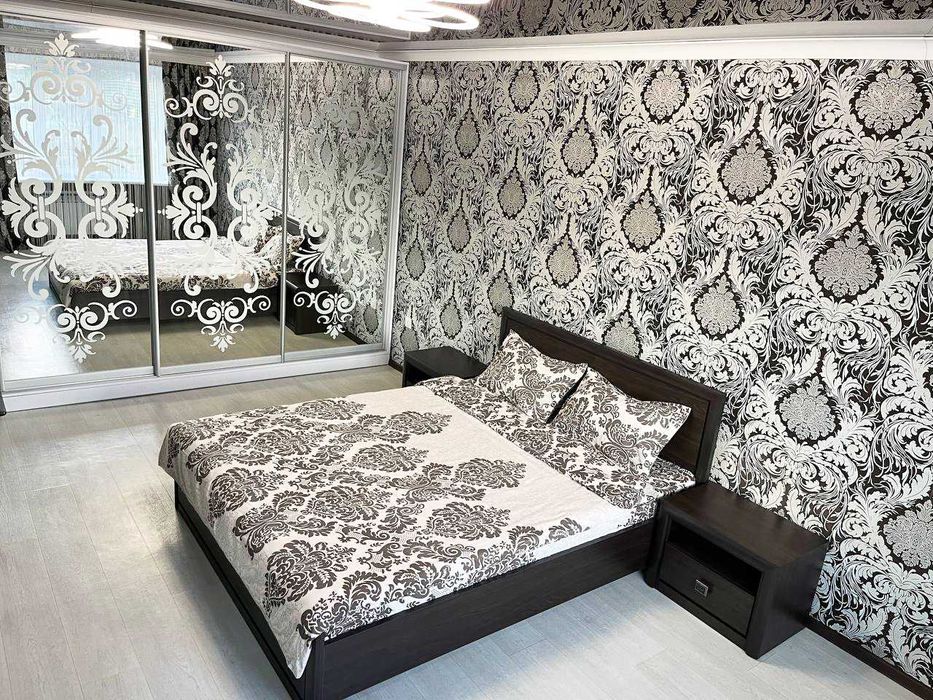 VIP квартира Краматорськ, ЦЕНТР - прям біля ЦУМу, 1 поверх (вул. Двірцева 8)