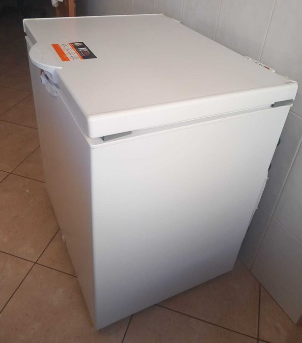 Arcas congeladoras Indesit  207L