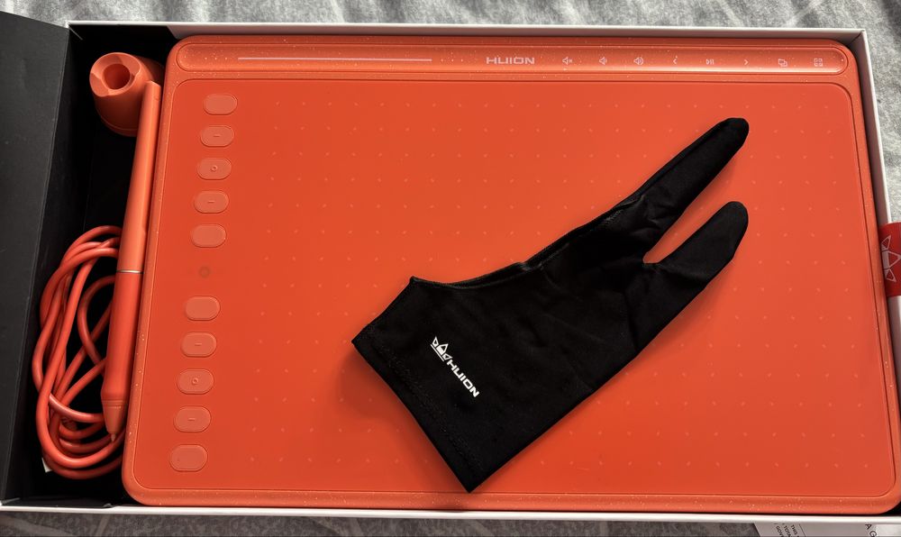 Графічний планшет Huion HS611 -стан ідеальний ЗНИЖКА!!!