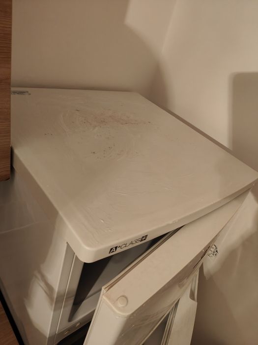 Lodówka mała 150cm