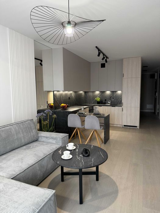 Staszica, 2pok. 47m2 z balkonem i loggią - 2 piętro z windą