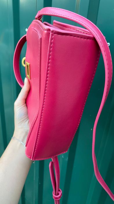 Продам сумку Mango