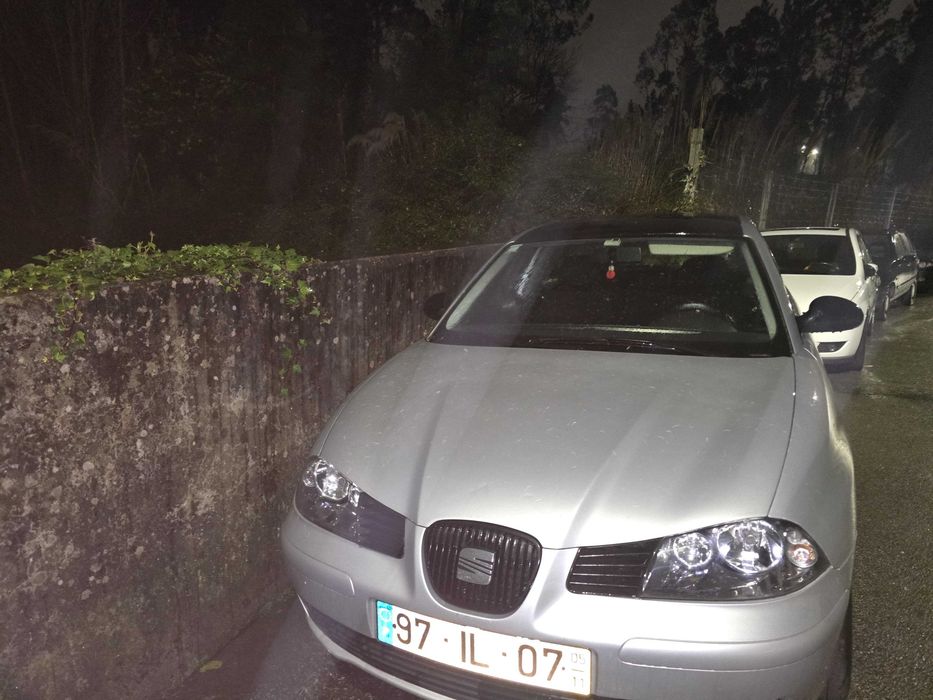 SEAT Ibiza 6L - 1.9 TDI 100cv Caixa 6 Velocidades 3 Portas