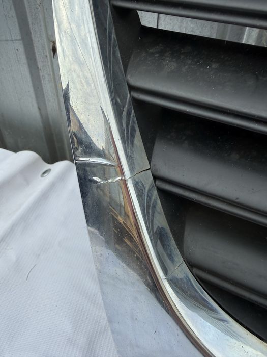 Решетка радиатора Volkswagen Passat B6