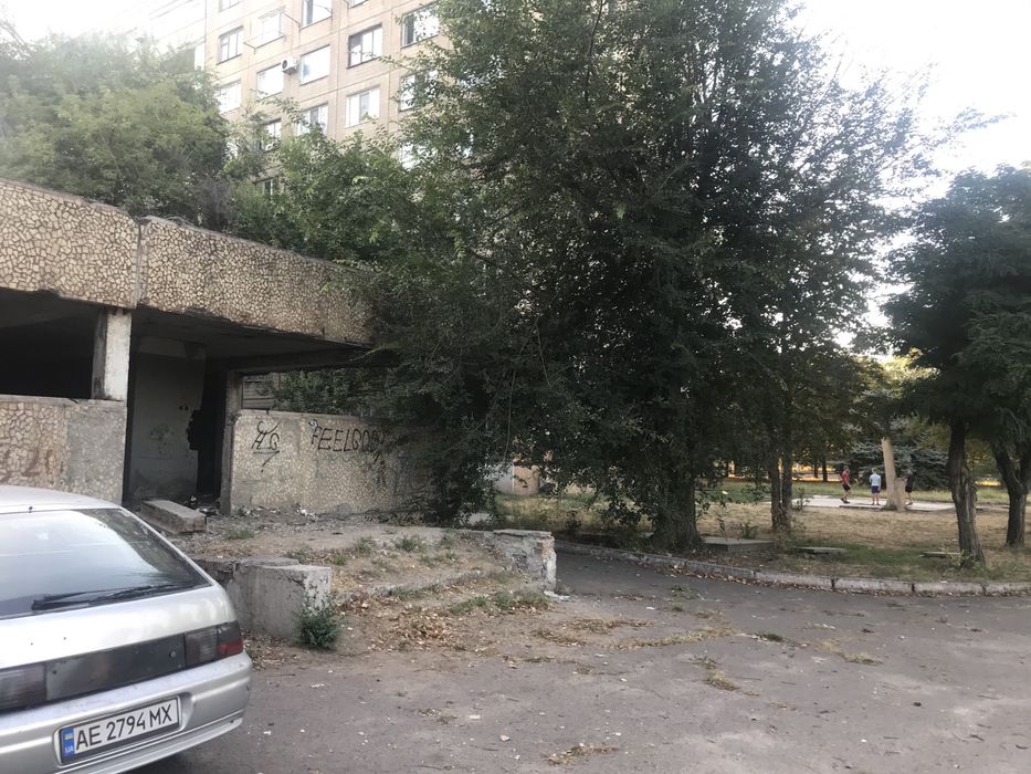 Продажа помещения примыкает к общежитию