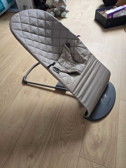 Leżaczek Baby Bjorn