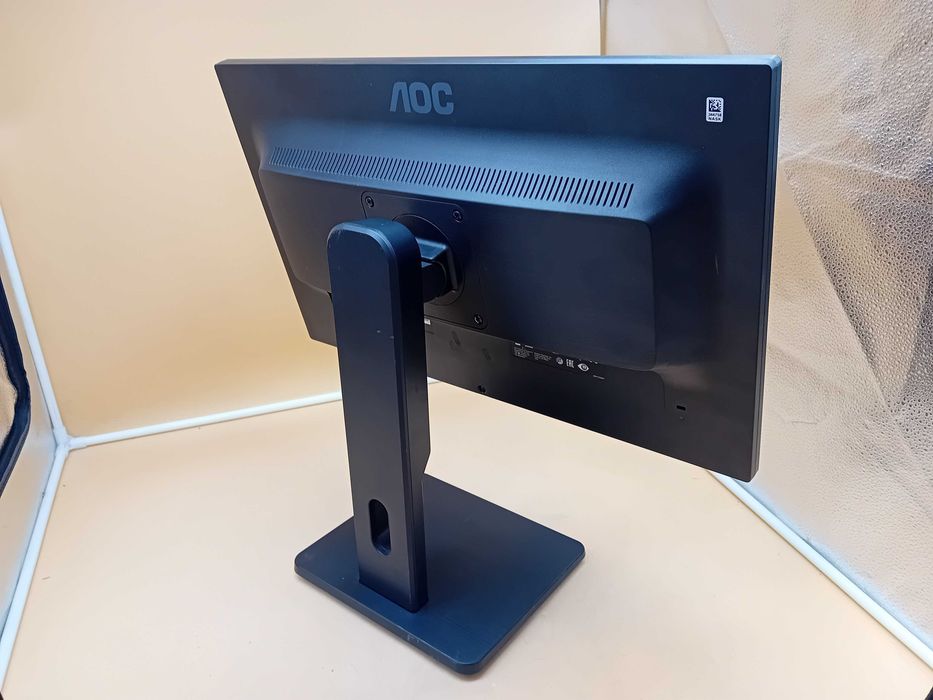MONITOR AOC 24" LCD Przewód zasilający i displayport gratis