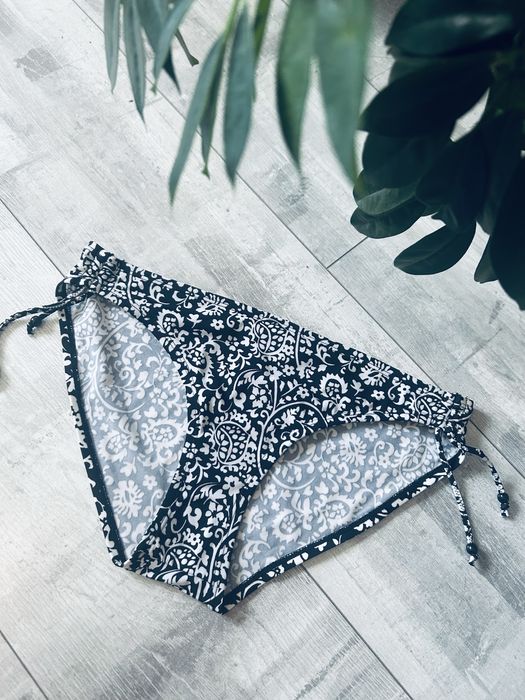 Dół od bikini czarno-biały