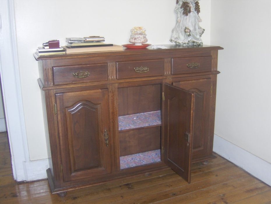 Moveis diversos em mogno