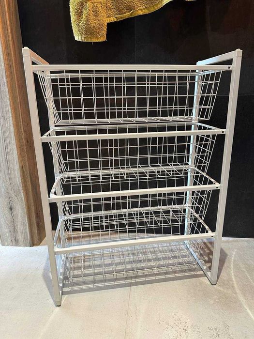 biały regał z koszami  IKEA JONAXEL