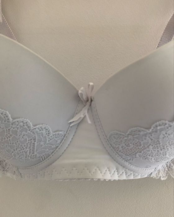 Stanik push-up - biały w rozmiarze 75D, nowy