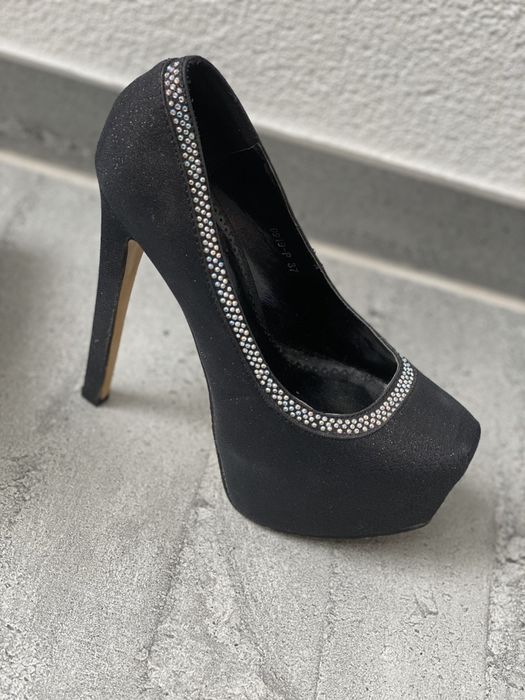 Szpilki czarne buty na obcasie 37
