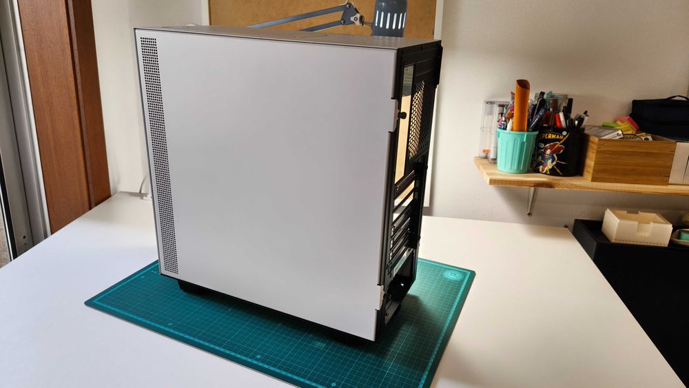 Caixa de Computador NZXT H5 Flow